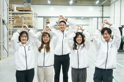 指定の商品を集めるなど倉庫内軽作業